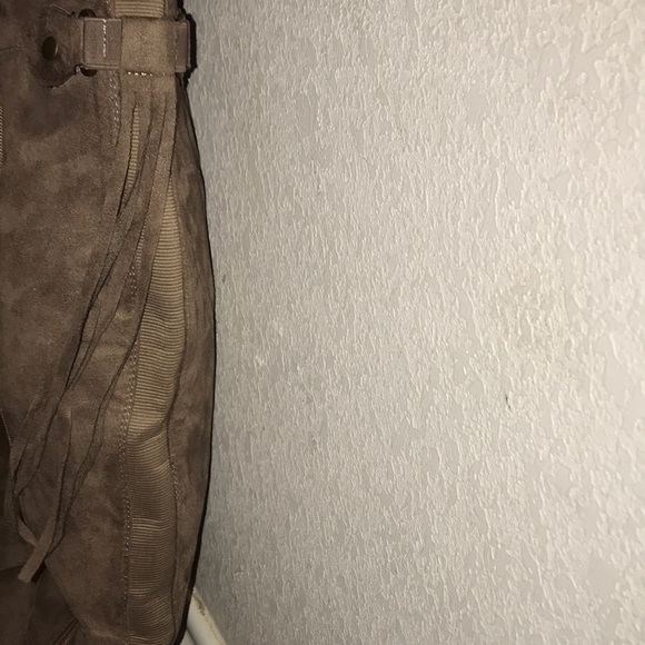 Boots - Picture 3 of 3